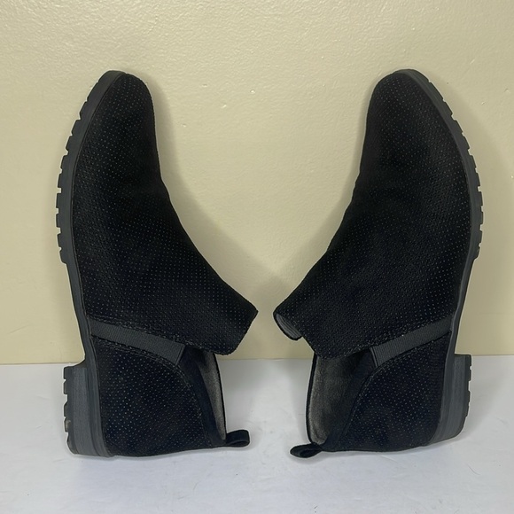 DR. SCHOLL’S Rolling Bootie Black Perforated Fabric Lug Outsile Slide-On 9M - Picture 8 of 14